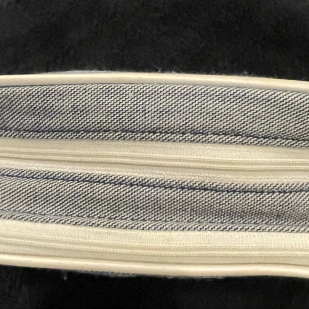 Dior Gray and White Pouch - Picture 7 of 7